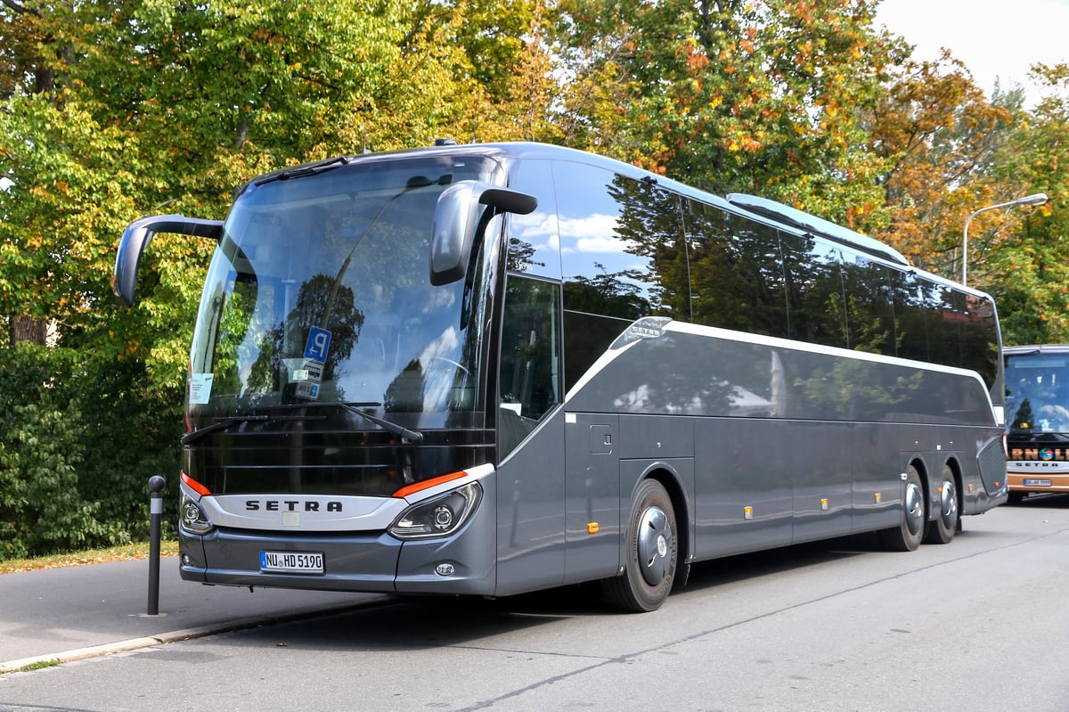 Zain Coach luxury tour bus